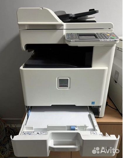 Мфу принтер А3 цветной лазерный Kyocera FS-C8520MF