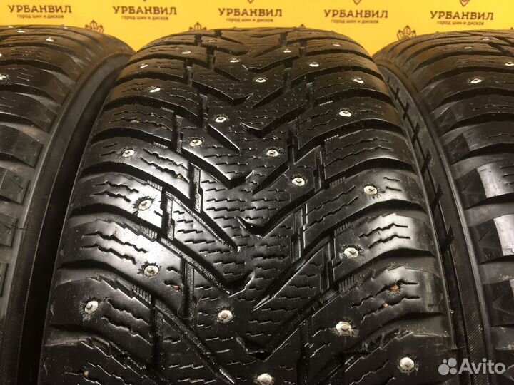 Nokian Tyres Hakkapeliitta 8 SUV 235/65 R17 108T