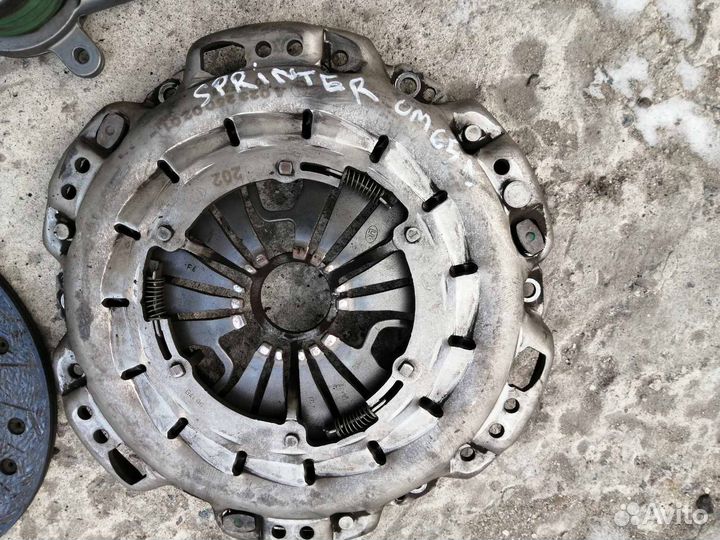 Сцепление Мерседес Спринтер 906 Ом 651 диск корзин