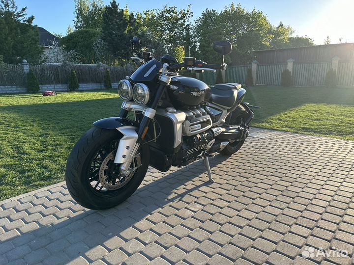 Мотоцикл Триумф Рокет 3, Triumph Rocket III R