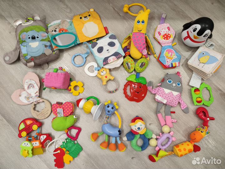 Развивающие игрушки подвески погремушки неваляшка