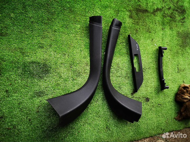 Обшивка двери багажника для Ford Kuga 2008-2012
