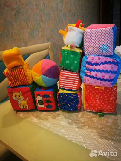 Умные кубики Мякиши и набор сенсорных мячиков