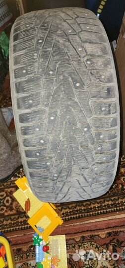 Nokian Tyres Hakkapeliitta 7 275/45 R20 110