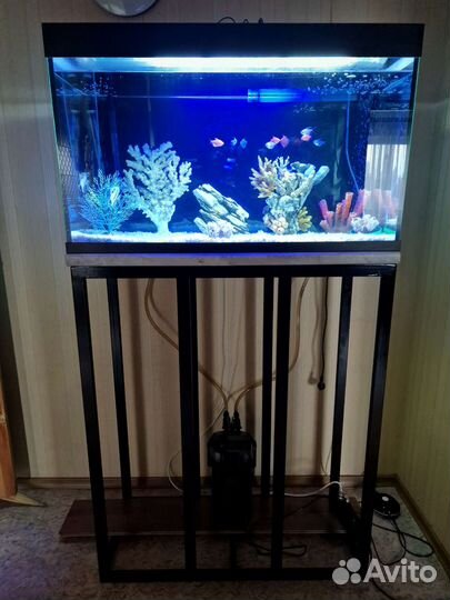 Аквариум с тумбой
