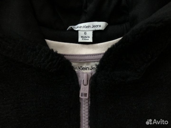 Жилетка Calvin Klein новый комплект 6 лет