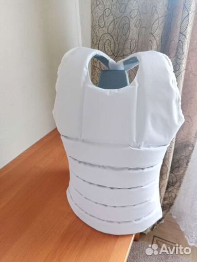 Жилет спортивный,защита