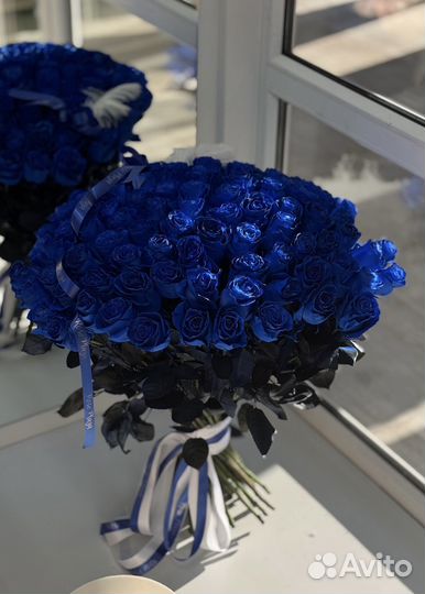 Букет цветов синие розы