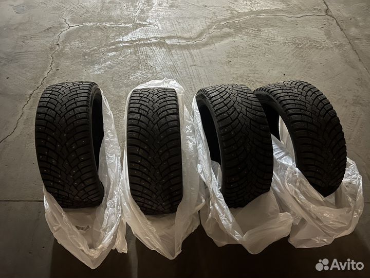 Pirelli Ice Zero 2 225/40 R18