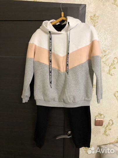 Вещи для беременных р.48/50