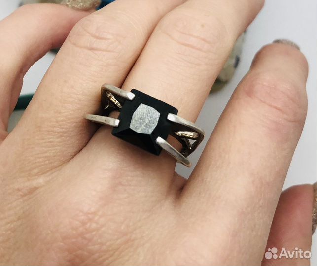 Серебряное кольцо