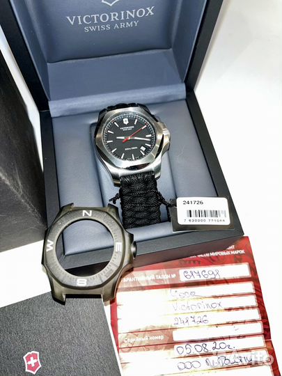 Швейцарские часы Victorinox Inox