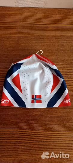 Женская спортивная шапка Skigo