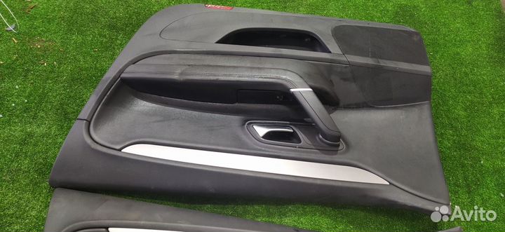 Обшивки дверей пара передние Volkswagen Passat Cc