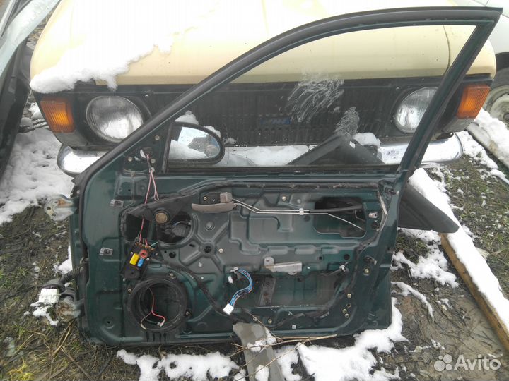 Дверь пер правая Hyundai Sonata IV (EF) 1998-2012