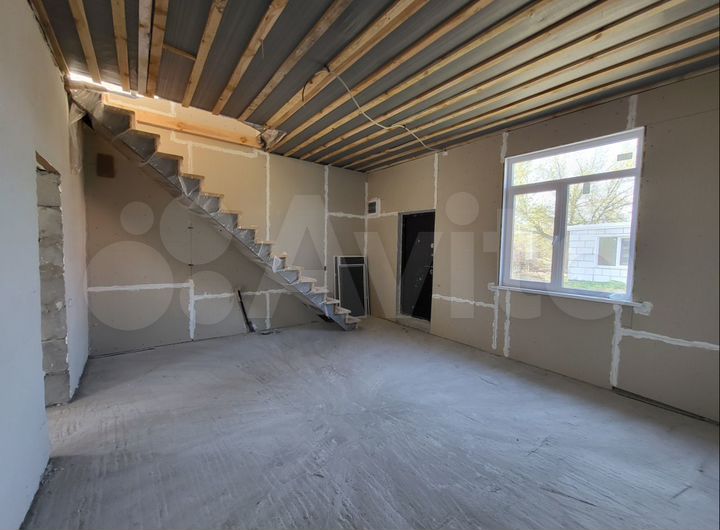 2-к. квартира, 80 м², 1/1 эт.