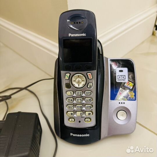 Стационарный телефон panasonic