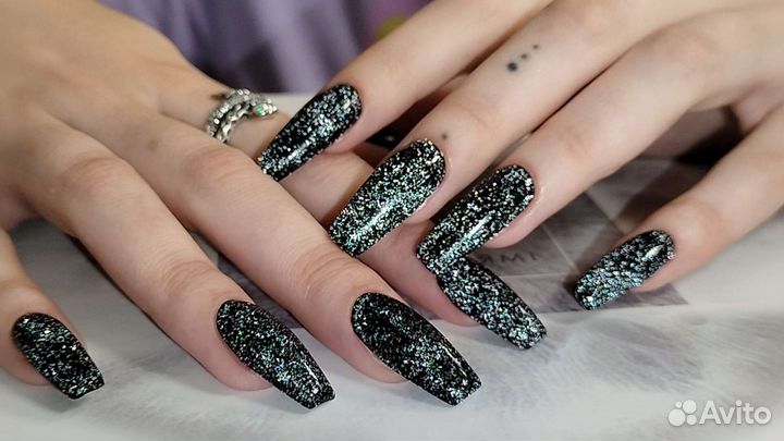 Мастер маникюра, гигиеническая обработка ног гмр