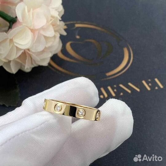 Обручальное кольцо Cartier Love, 8 бр. 0,22ct