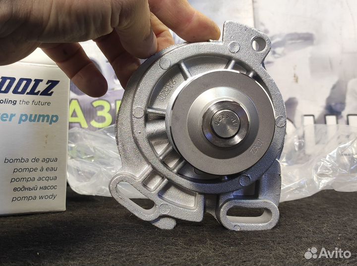 Помпа Volkswagen Multivan T4