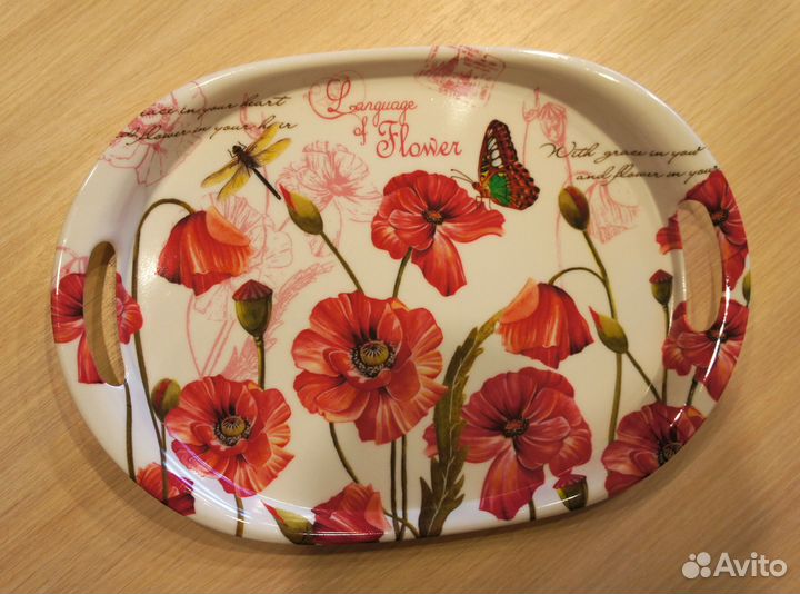 Подносы в ассортименте