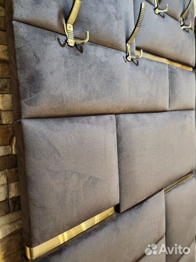 Вешалка настенная в прихожую мягкая