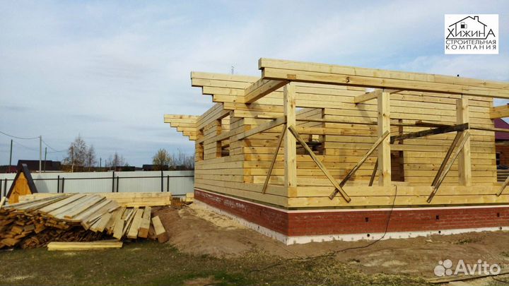 Срубы дома 8х9 из бруса 200х200 строительство