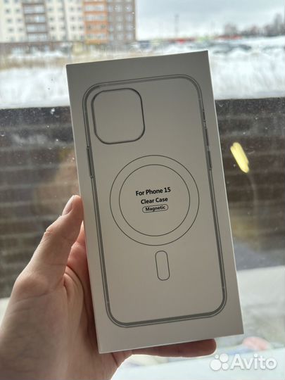 Чехол на iPhone 15