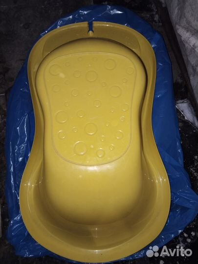 Детская ванночка, стульчик для купания, горшок