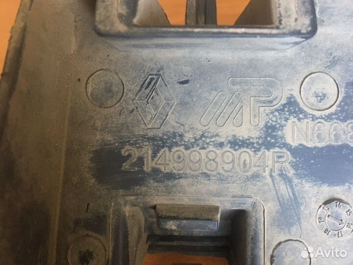 Кронштейн радиатора передний Renault Logan 2014