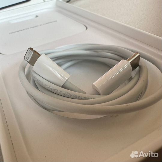 Зарядка на iPhone