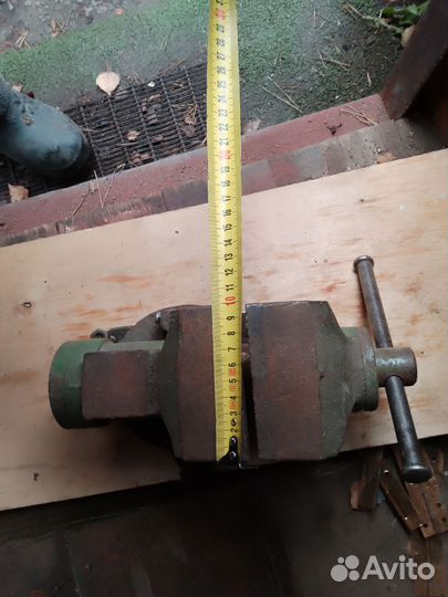 Тиски слесарные бу СССР