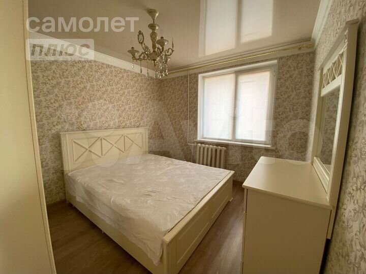 4-к. квартира, 60 м², 2/5 эт.