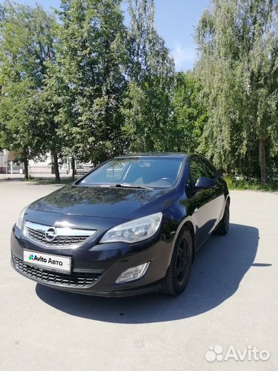 Opel Astra 1.6 AT, 2011, 110 000 км