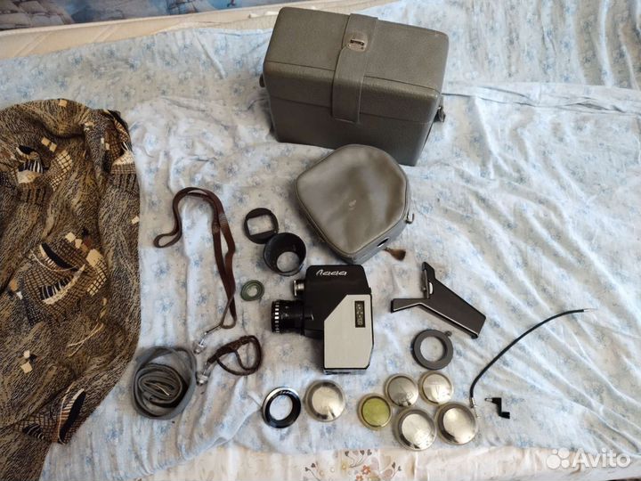 Кинокамера Лада