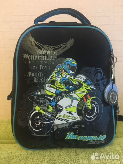 Рюкзак школьный