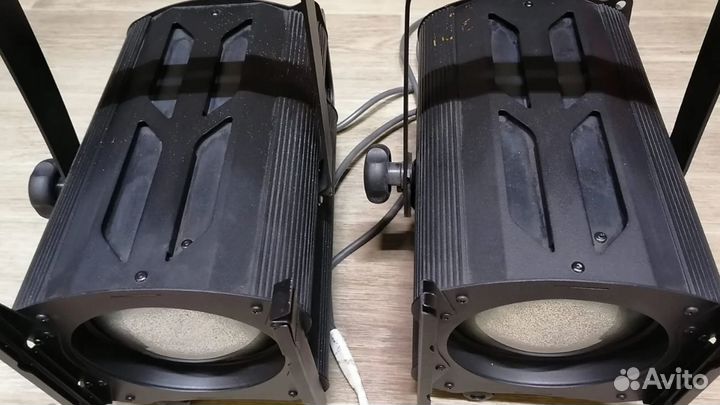 Прожектор театральный LDR Nota PC1200 Plus.Италия