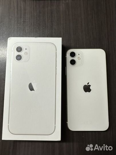 iPhone 11, 64 ГБ