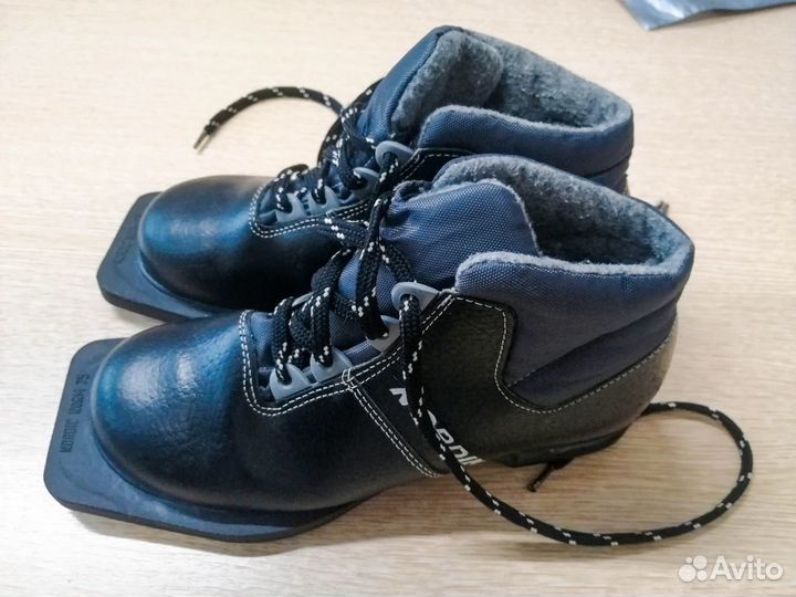 Лыжные ботинки 34 размер, почти новые, обмен