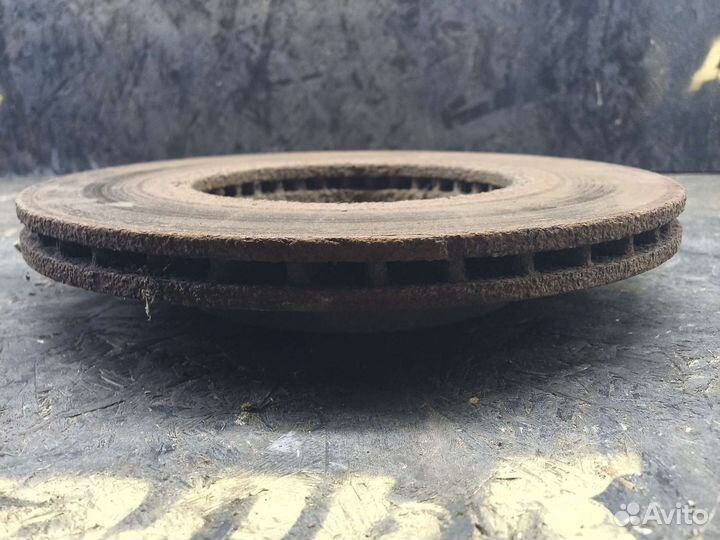 Тормозной диск передний Nissan primera p11