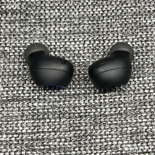 Беспроводные наушники JBL free II TWS черные б/у