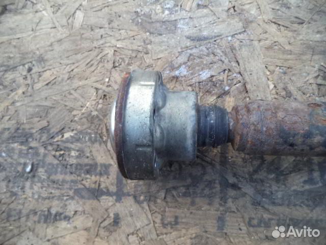 Карданный вал передний 7L0521101D Volkswagen Touar