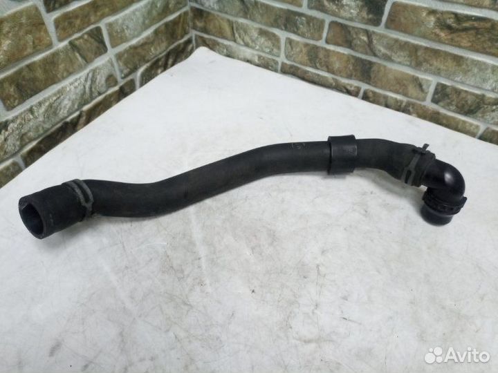 Патрубок системы охлаждения Audi Q3 8U 2.0 TDI