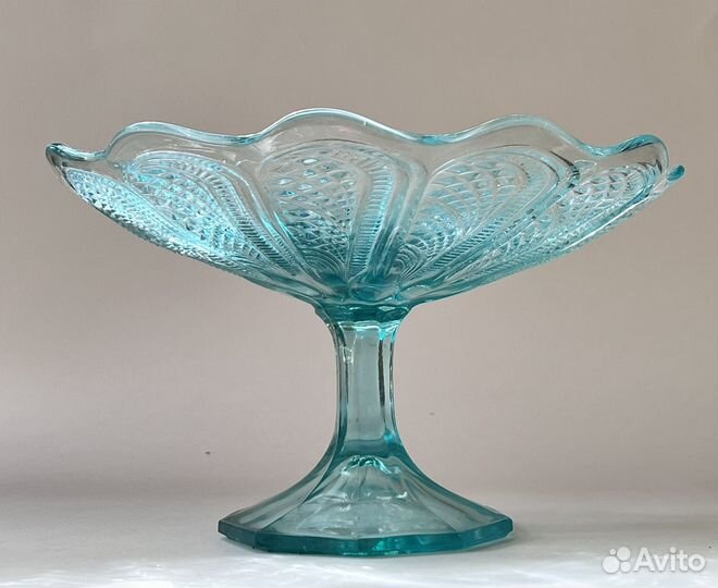 Ваза на ножке СССР Цветное стекло