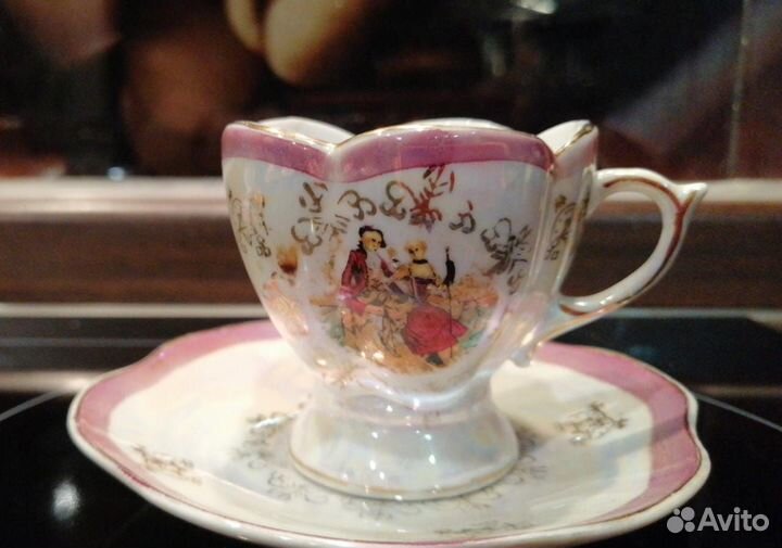 Кофейные сервизы и розетки