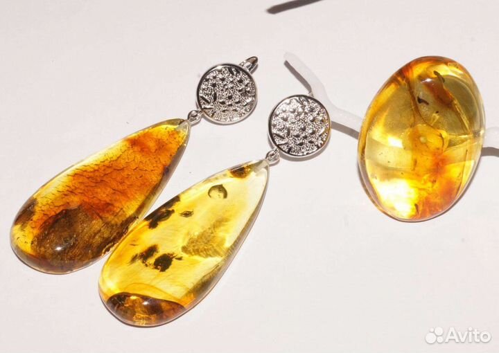 Комплект, кулон, кольцо и серьги из янтаря