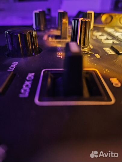 Dj контролер Pioneer DDJ REV-1