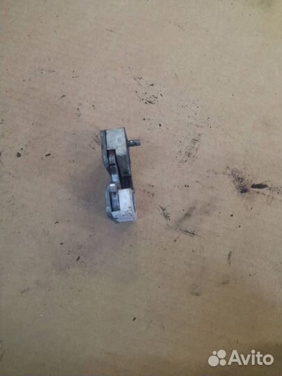 Замок двери передней правой DAF XF 105 2010