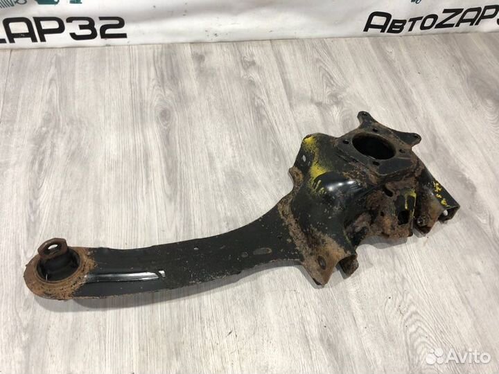 Рычаг продольный задний левый Ford Focus седан