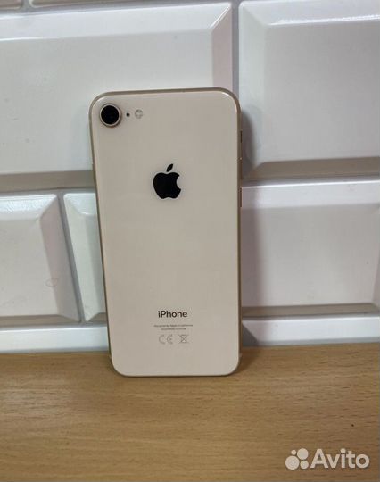 iPhone 8, 64 ГБ